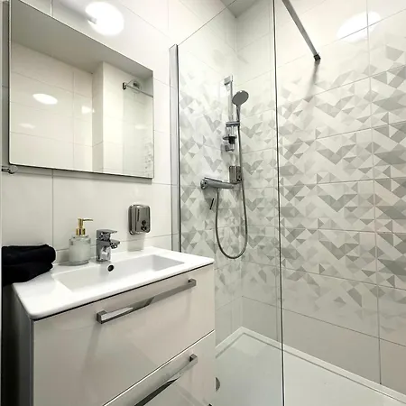 Przyjazni 16 27 - Self Check-in 20h - Lift * Breslavia