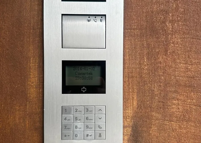 Przyjazni 16 27 - Self Check-in 20h - Lift Вроцлав